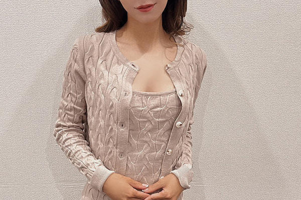 [画像]<center>くびれた腰回り、張りのある美尻<br>何よりも感じ易過ぎる・・・超敏感体質<br> 【西中　みき】 <br>さんのご紹介です。